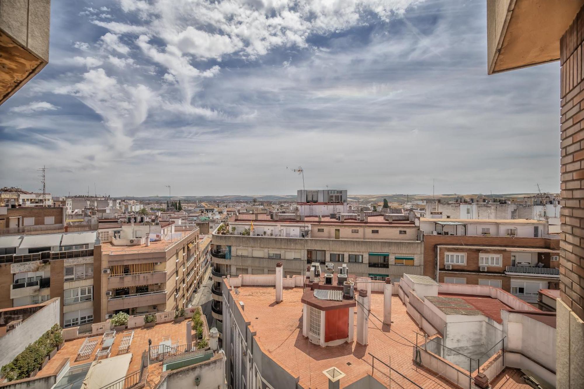 R & T Center - Parking Appartamento